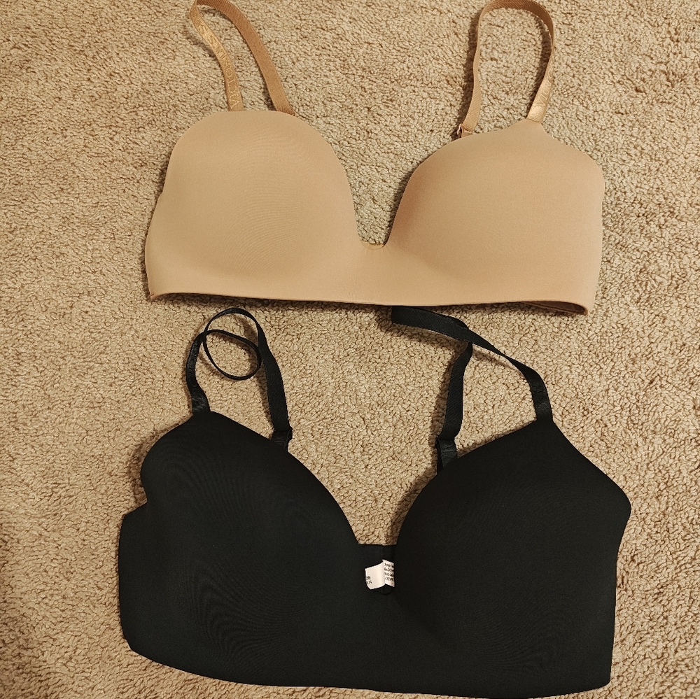 2 Worn 1x Victoria Secret Wireless Bra